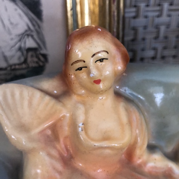 Vignette Set Of Three Victorian Style Decor Pieces - Picture 14 of 16